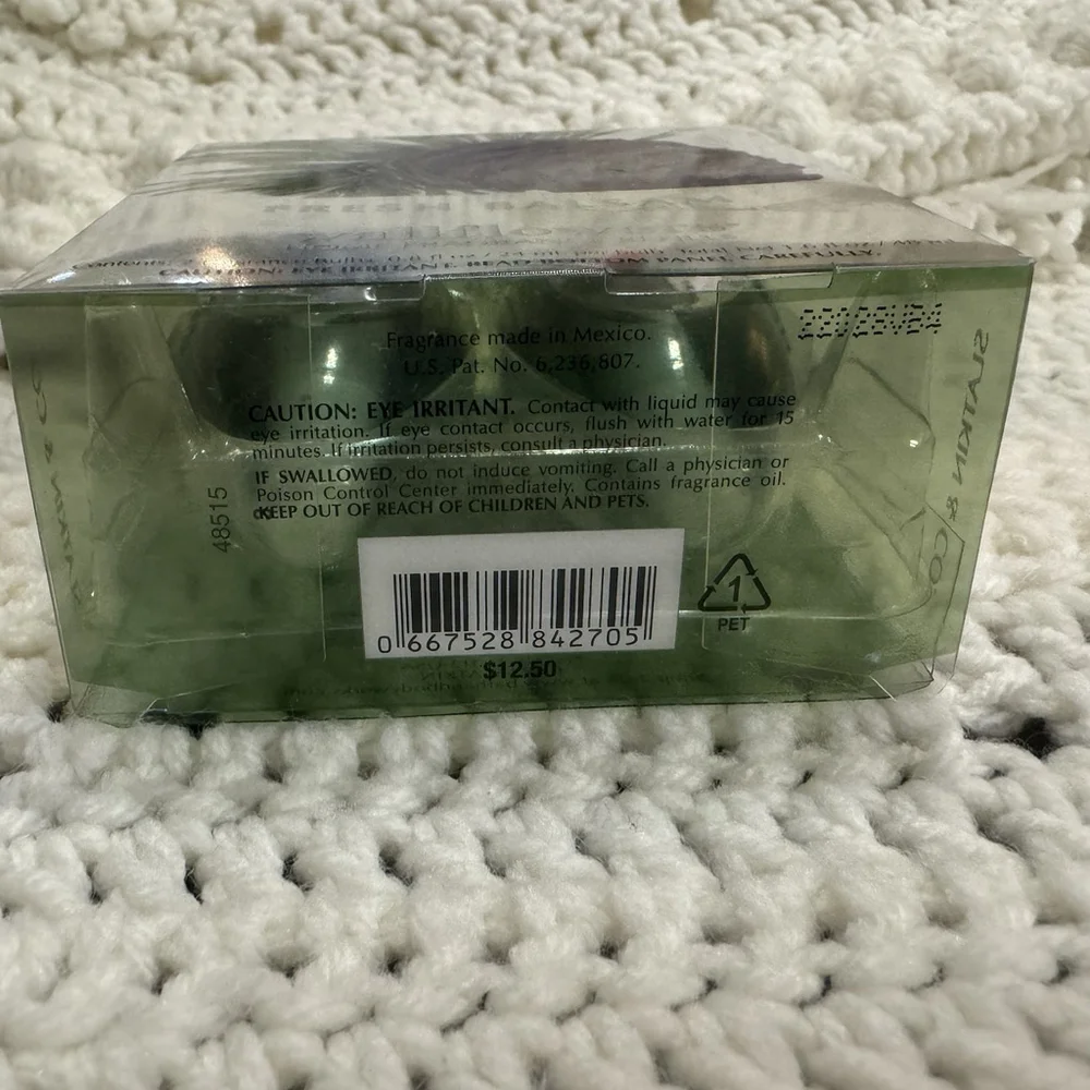 Set Of 2 Bath and Body Works Fresh Balsam Wallflowers Home Fragrance Refills(4) - Picture 8 of 9